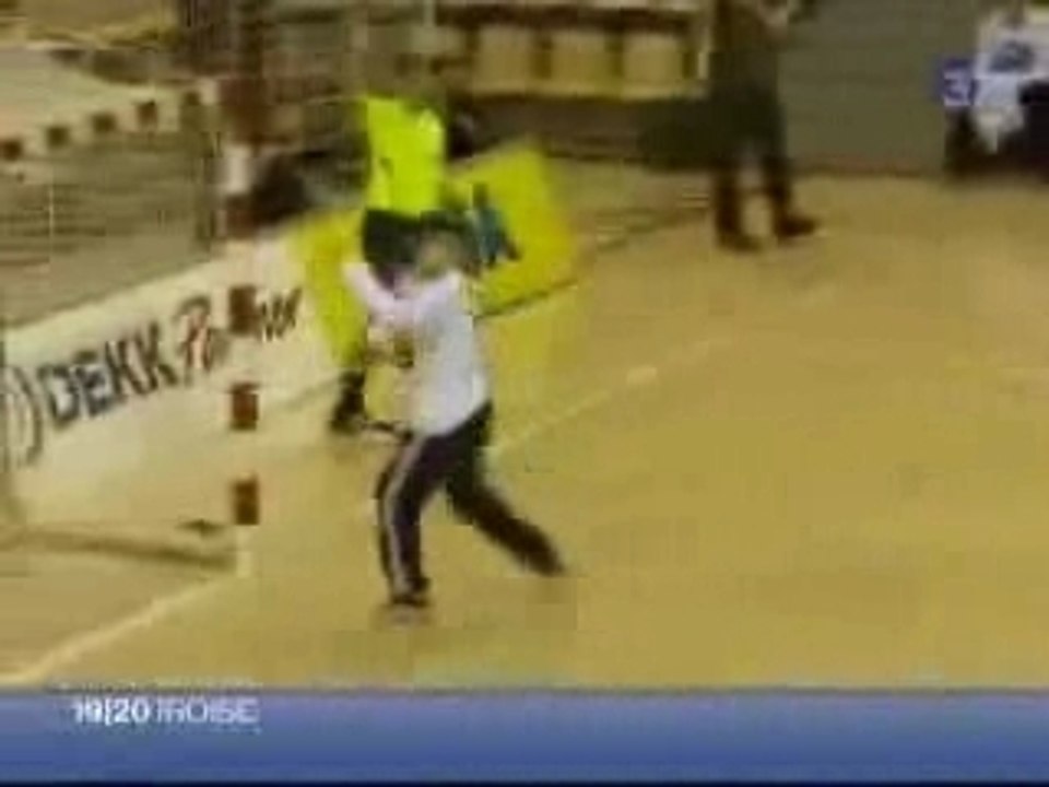 Hand-ball
