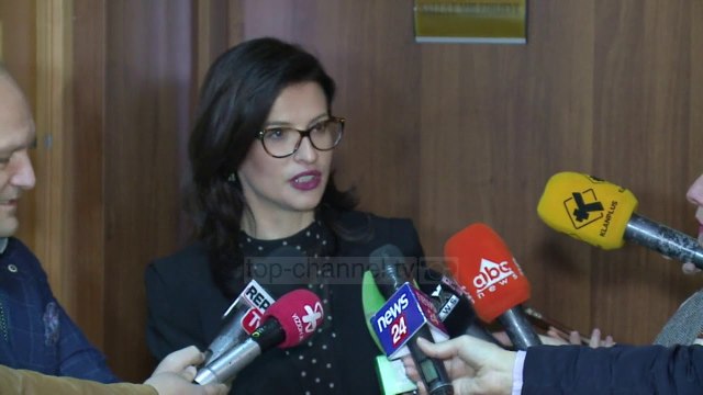 Burgjet anulojnë lejet deri më 3 janar - Top Channel Albania - News - Lajme