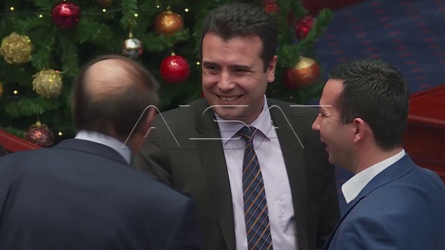 Села излегува од владата по усвојувањето на Законот за јазиците