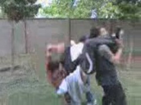 une chute de fou a 4 mdr ( la chute spectaculaire)( officiel )