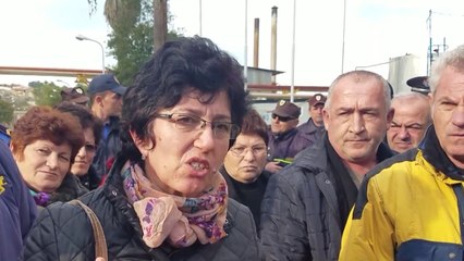 Скачать видео: 360° Gradë - Protestë Në Fier, Naftëtarët Duam Sigurimet Dhe Pagat