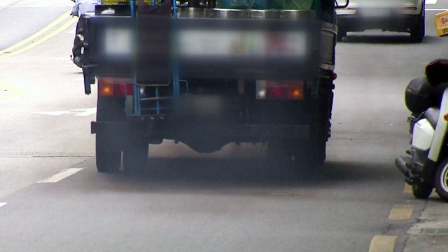 미세먼지 심한 날 낡은 경유차 서울 진입 금지 / YTN