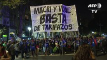 Protestas en Argentina mientras comienzan negociaciones con FMI