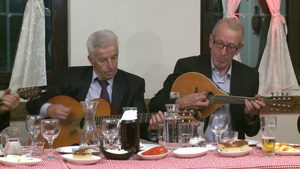 Grupi muzikor ASHIKËT 14 - Programi i Vitit të Ri 2018