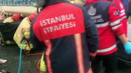 Hurdaya dönen otomobilden sağ çıktı