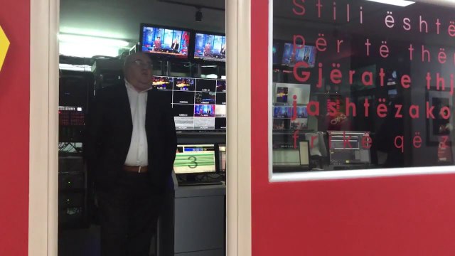 Why Not - Kamera e fshehtë/ Kastriot Myftaraj befasohet, i heqin 6 minuta nga emisioni