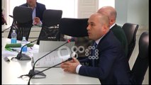 Ora News - KQZ kthen materialet e Rehovices në prokurori, deputeti i LSI tregon pse shkoi në Itali
