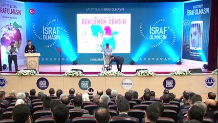 Erbaş :“Ramazan ayı Müslümanları çok yönlü eğiten bir okul gibidir” - ANKARA