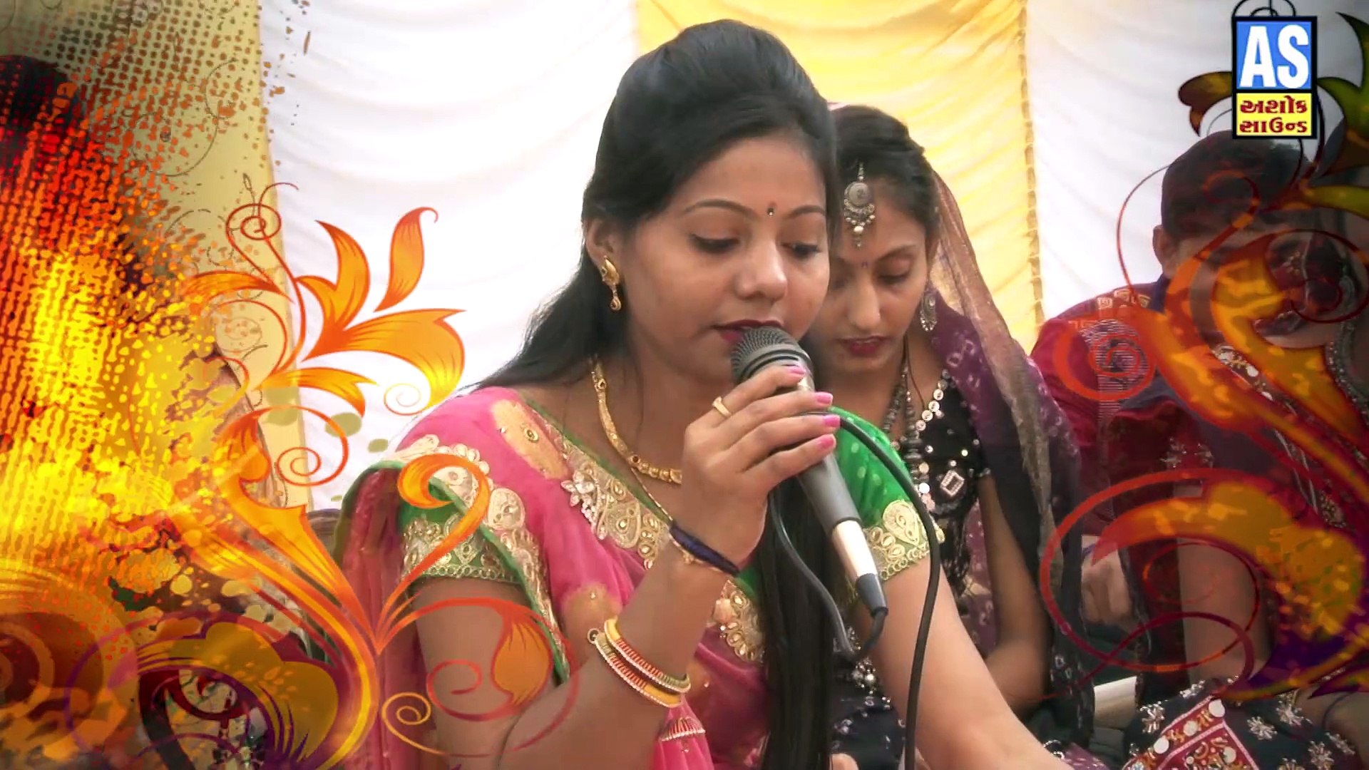 ⁣Mor Jaje Ugamane Desh || Kiran Prajapati || Gujarati Marriage Songs || Gujarati Lagna Geet