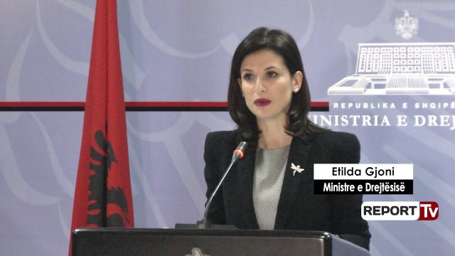 Report TV - Ministrja e Drejtësisë, Gjonaj shkarkon 8 punonjës të Hipotekave, zvarritën çështjet