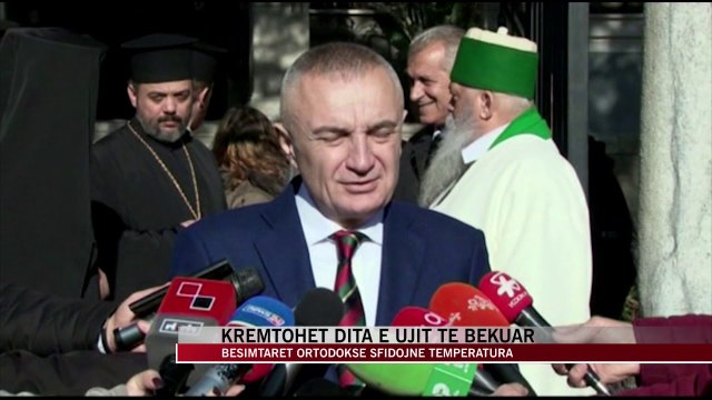 Kremtohet dita e ujit të bekuar - News, Lajme - Vizion Plus