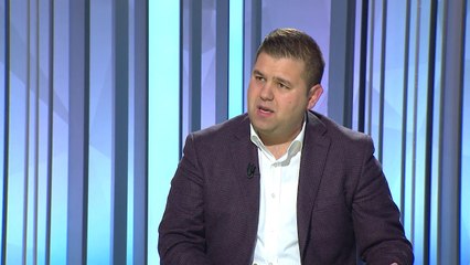 Ora News -  Protestat, Braimllari: S'mund të lejojmë Ramën ta kthejë Shqipërinë në vend diktatorial