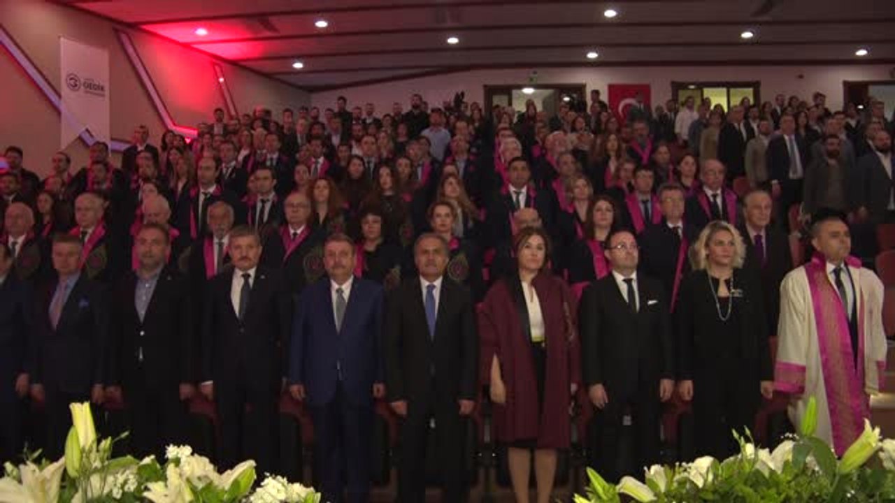 Gedik Üniversitesi İlk Fahri Doktora Ünvanını Ziya Yılmaz'a Verdi