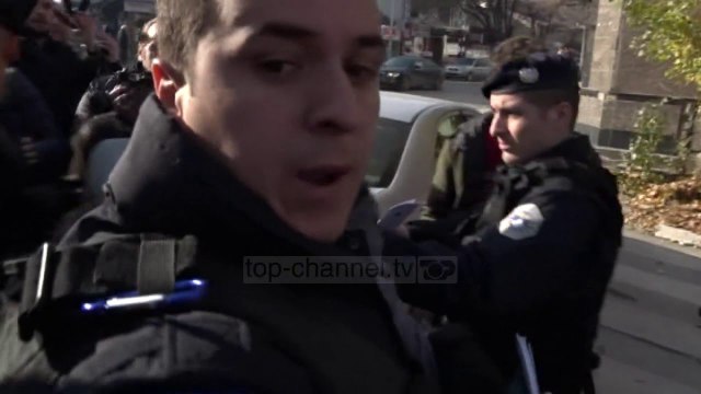 Albin Kurti, vetëm në garën për kreun e Vetëvendosjes - Top Channel Albania - News - Lajme