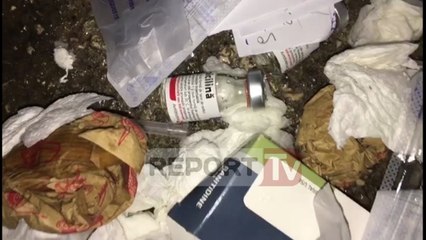 Report TV -  Sarandë, vijon hedhja e mbetjeve spitalore në koshat e qytetit