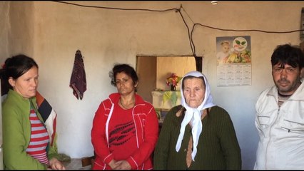 Report TV - Fier, familja prej 11 anëtaresh mes mjerimit, në kasolle prej balte