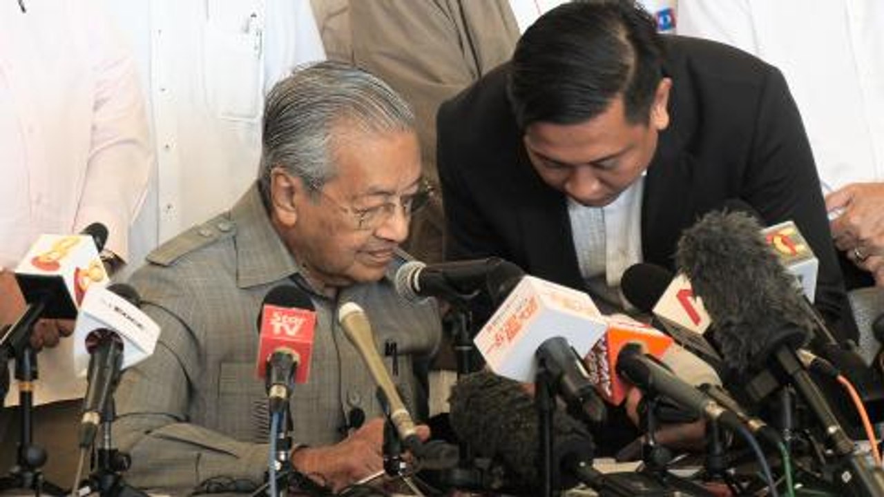 PH govt will renegotiate terms in China mega projects, support Belt and Road