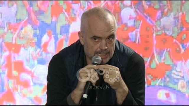 Ora News - Mësuesja me kancer i ankohet Ramës: Mungon herceptina, Drejtori s'më takon