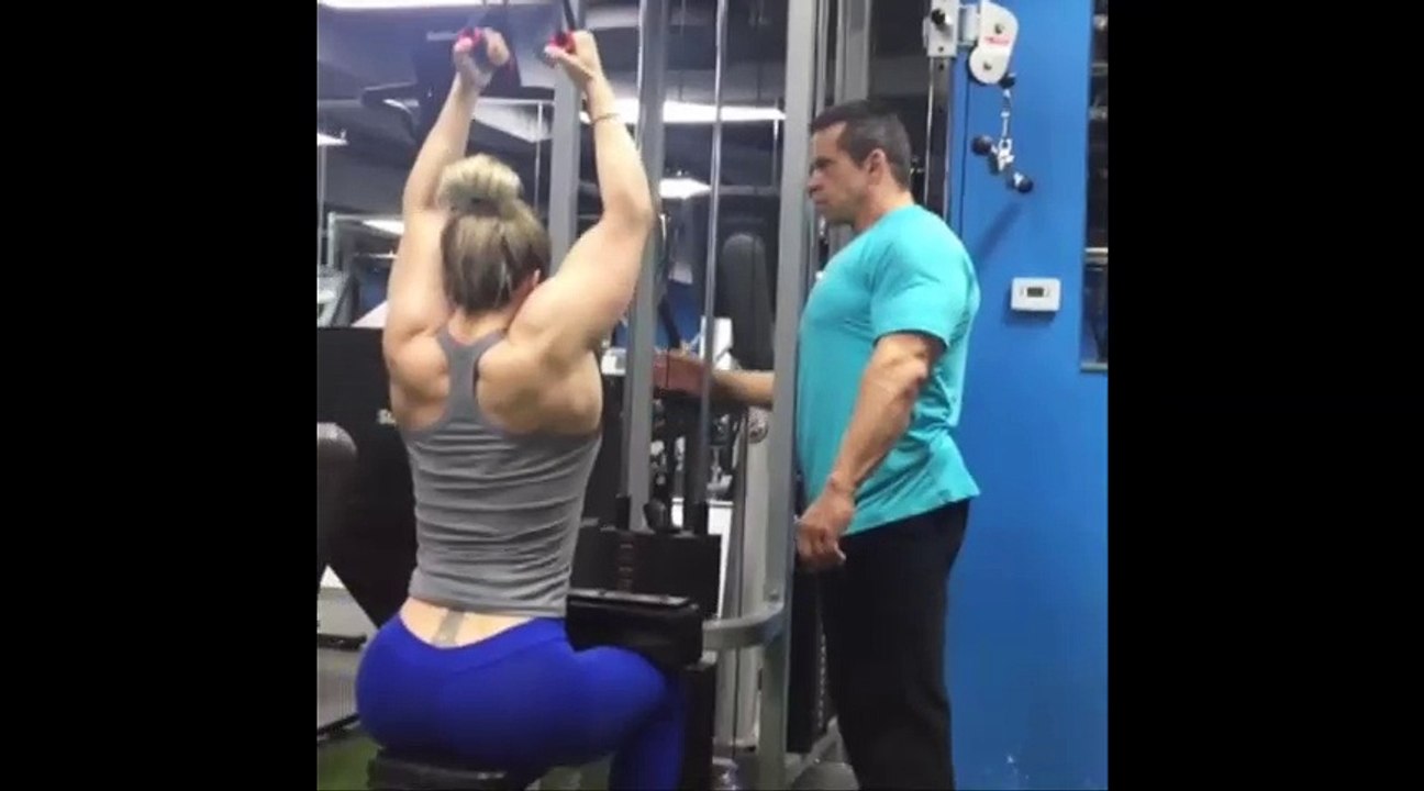 strong lady in gym
