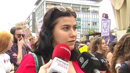 Estudiantes se manifiestan contra la sentencia de 'La Manada'