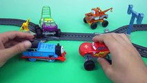 THOMAS AND FRIENDS TANK!! Disney Cars Lightning McQueen & Tow Mater Playdough Play Doh Surprise Eggs