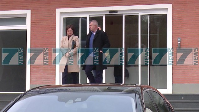 KANDIDATET PER KLGJ DHE KLP, OPOZITA PRETENDON SE KA PASUR PARREGULLSI - News, Lajme - Kanali 12