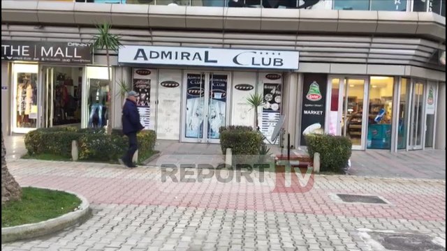 Report TV - Vlorë, tentohet të grabitet një loto sporti, 3 të shoqëruar