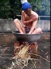 CHAINA MAN BATHING COMEDY