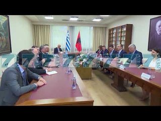 NEGOCIATA NE KORÇE PER TE GJITHA ÇESHTJET - News, Lajme - Kanali 10