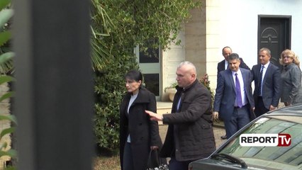 Report TV - Rokadë në Prokurori/ Arta Marku ndėrpret tė gjithė komandimet e prokurorėve