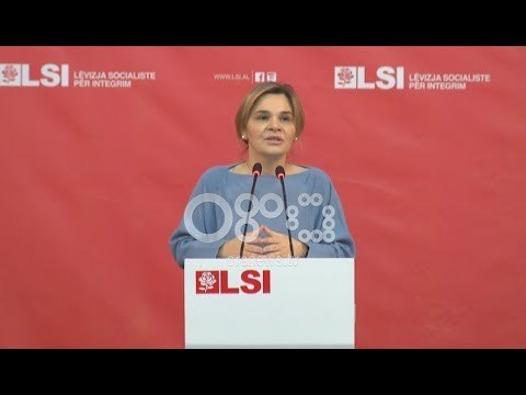 Ora News - Kryemadhi nga Elbasani përshëndet Ramën: 27 janari protesta e qytetarëve jo e politikës