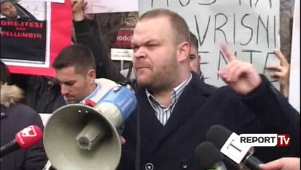 Report TV - Vizita e ministrit grek në Korçë Shoqëria Civile protestë