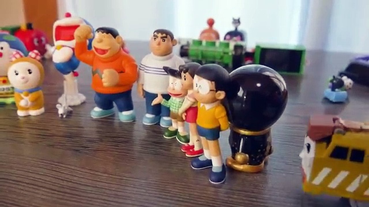 ジャイアンvsディーゼル１０　とんでもないことにっ！ドラえもんとトーマス夢の新春コラボ