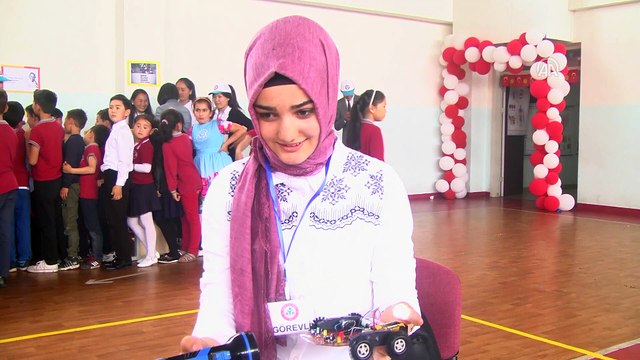 Kırgızistan'da Türk öğrencilerin projeleri bilim fuarında sergilendi - BİŞKEK
