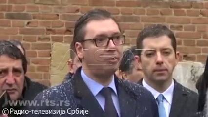 Српскиот претседател Вучиќ во посета на Косово