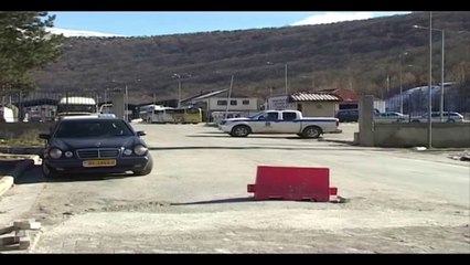 PEZULLOHEN 6 POLICE PER HEROINEN NE KAPSHTICE, VENDIMI PAS KAPJES SE DROGES NE AUTOBUZ LAJM