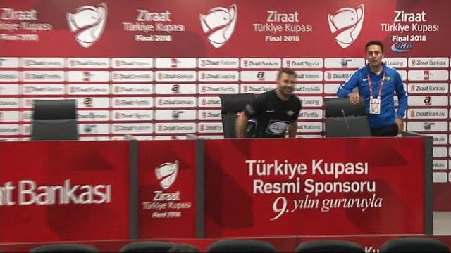Okan Buruk: “Bir Anadolu takımı olarak Diyarbakır’da kupayı kaldırmak ayrı bir mutluluk”