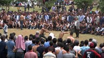 Turkey: young Kurds join a 'Whip fest' in Diyarbakir