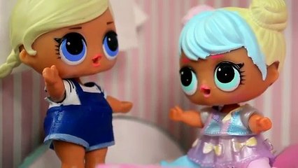 LOL Surprise Dolls Tooth Fairy Visit With Barbie!