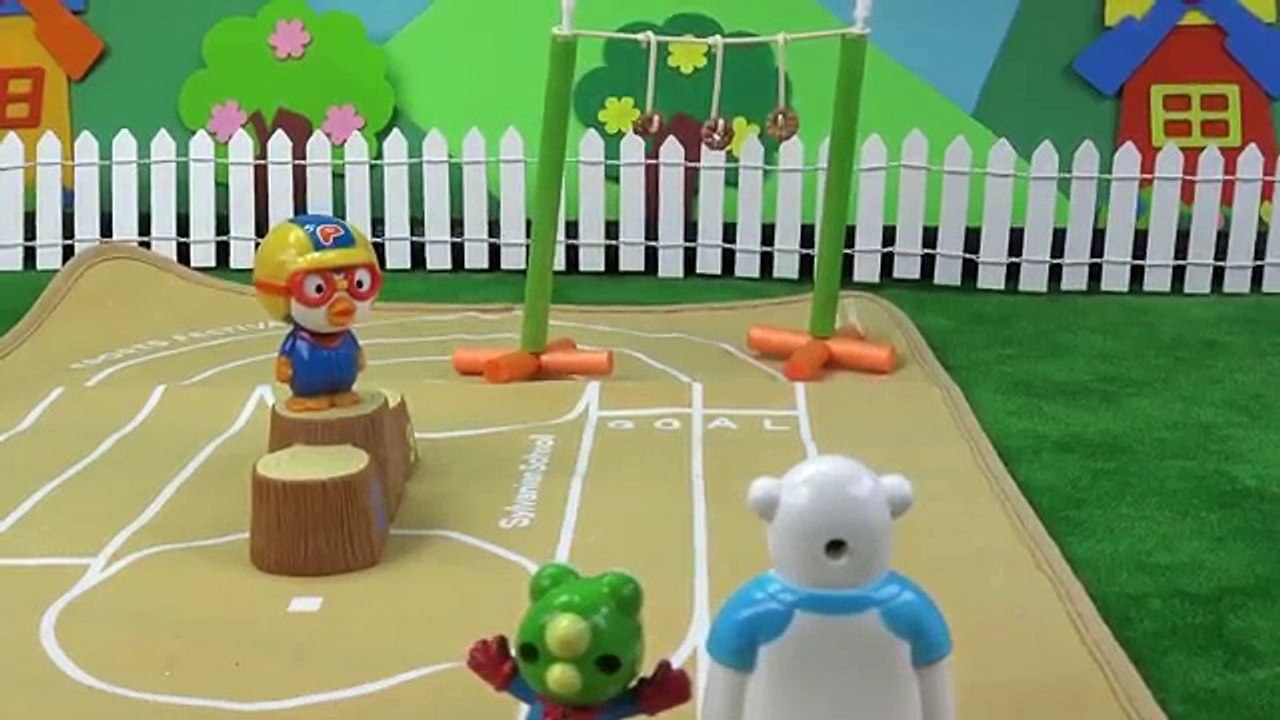 뽀로로 체육대회에서 크롱과 포비의 대결 실바니안 운동회 놀이 ❤ 뽀로로 장난감 애니 ❤ Pororo Toy Video | 토이컴 Toycom