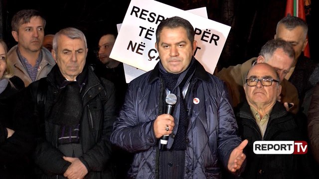 Shoqata 'Çamëria' protestë te Min. Jashtme, Idrizi: Të hiqen efektet e 'ligjit të luftës'