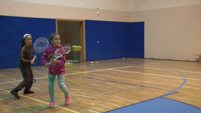 Tenistet gjakovare, Tiara Berisha dhe Rea Gojani shpallen më të mirat e viti 2017 nga FTK Lajme
