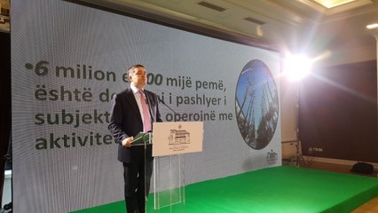 Ora News - Klosi prezanton sfidën: Brenda 2020 do të mbjellim 20 milionë e 200 mijë pemë