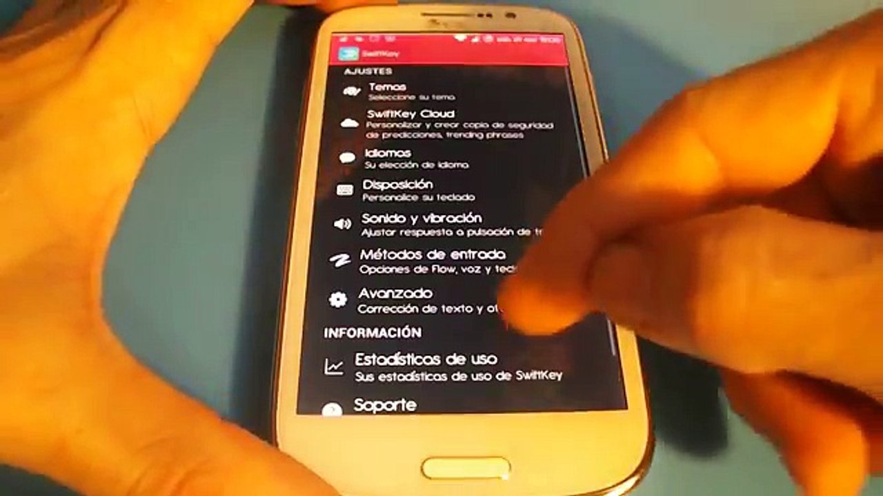 SUPER Swiftkey: El mejor teclado Android mejorado con más temas gratis (.apk)
