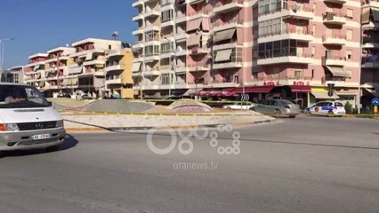 Download Video: Ora News - Vlorë, shkëmbim zjarri mes dy makinave në lagjen 