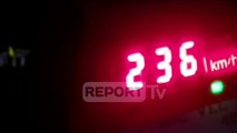 Report TV - Me 236 km/orë, shoferët nuk kanë limite në autostradën Tiranë -Durrës