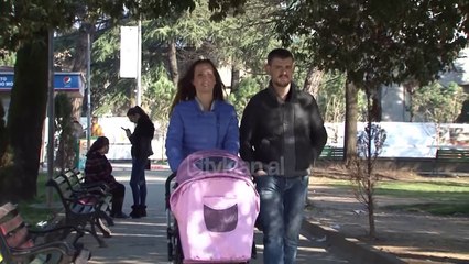 Popullsia drejt plakjes, ulet lindshmeria