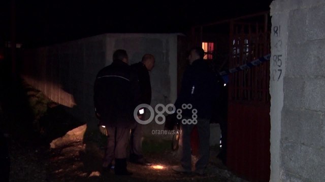 Ora News - Koplik, burri me probleme mendore vret gruan me sëpatë në sy të fëmijëve
