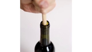 3 unusual ways to open a wine bottle without a corkscrew l Daily crafts