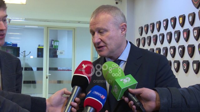 Ora News - UEFA monitoron zgjedhjet, Surkis takohet me kryeministrin Rama dhe kreun e FSHF-së